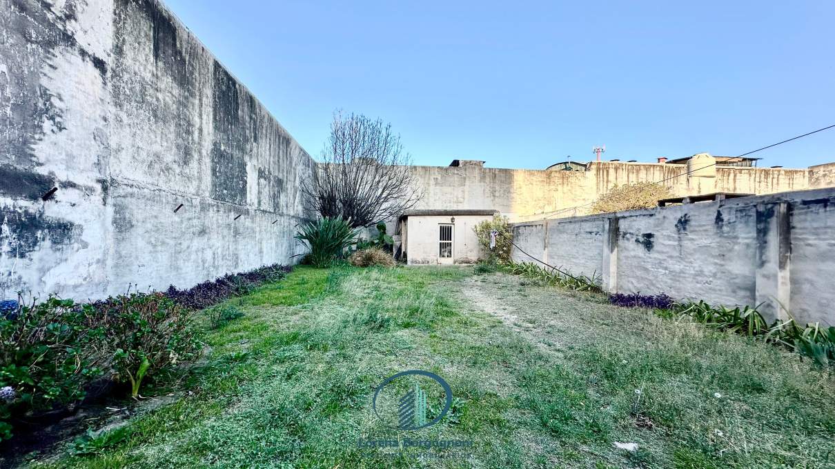 CASA EN VENTA 5D 2B EN ALTA CORDOBA C BALCON Y TERRAZA