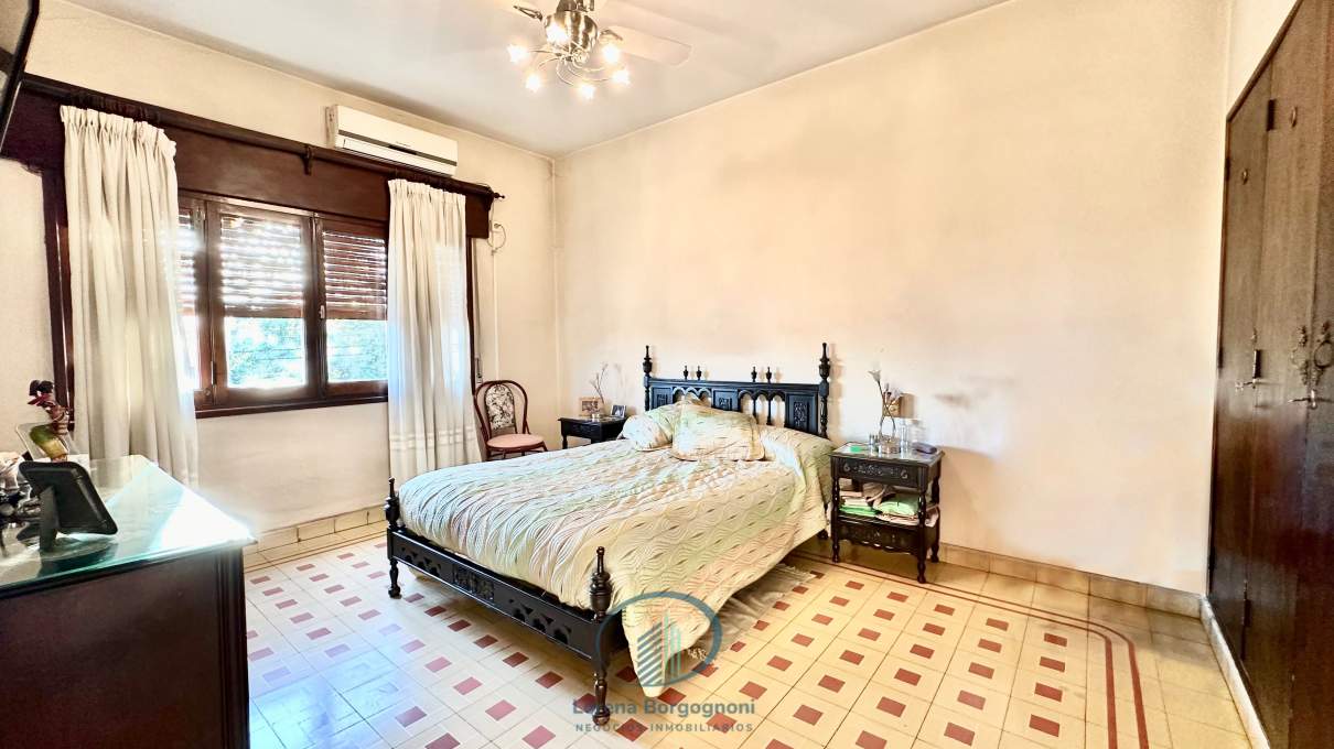 CASA EN VENTA 5D 2B EN ALTA CORDOBA C BALCON Y TERRAZA