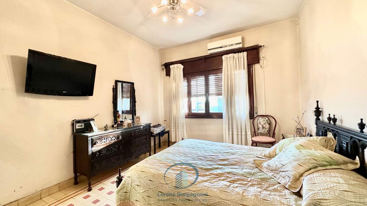 CASA EN VENTA 5D 2B EN ALTA CORDOBA C BALCON Y TERRAZA
