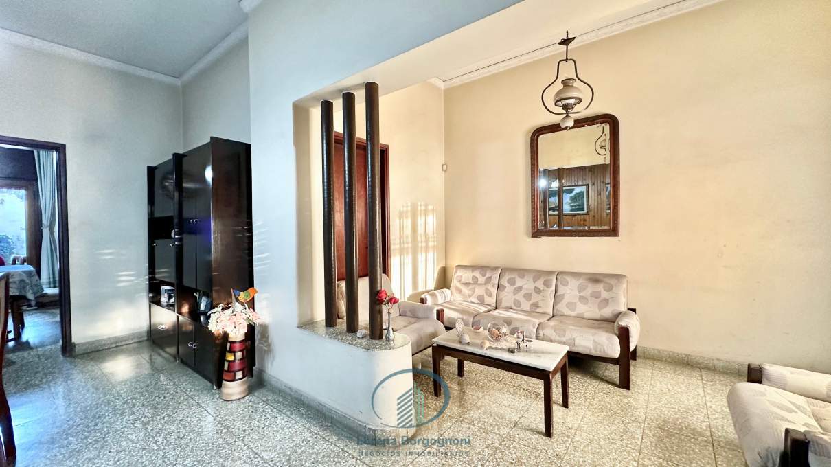 CASA EN VENTA 5D 2B EN ALTA CORDOBA C BALCON Y TERRAZA