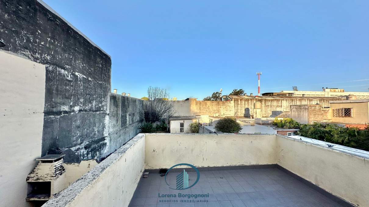 CASA EN VENTA 5D 2B EN ALTA CORDOBA C BALCON Y TERRAZA