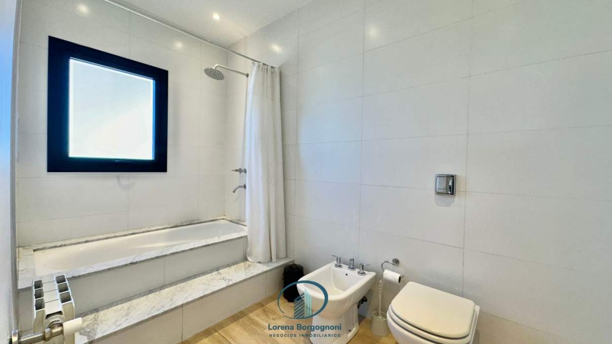 CASA EN VENTA COUNTRY LA CASCADA 3D 4B C PILETA