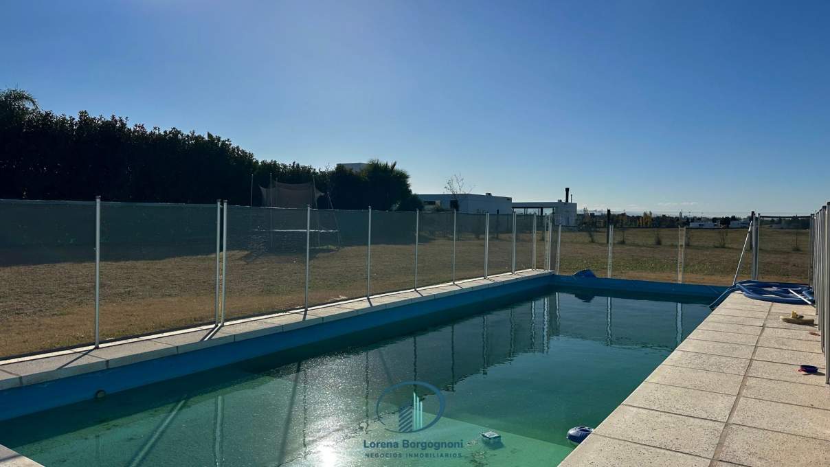 CASA EN VENTA COUNTRY LA CASCADA 3D 4B C PILETA