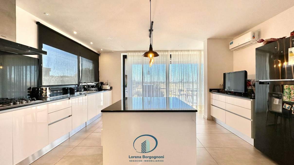 CASA EN VENTA COUNTRY LA CASCADA 3D 4B C PILETA