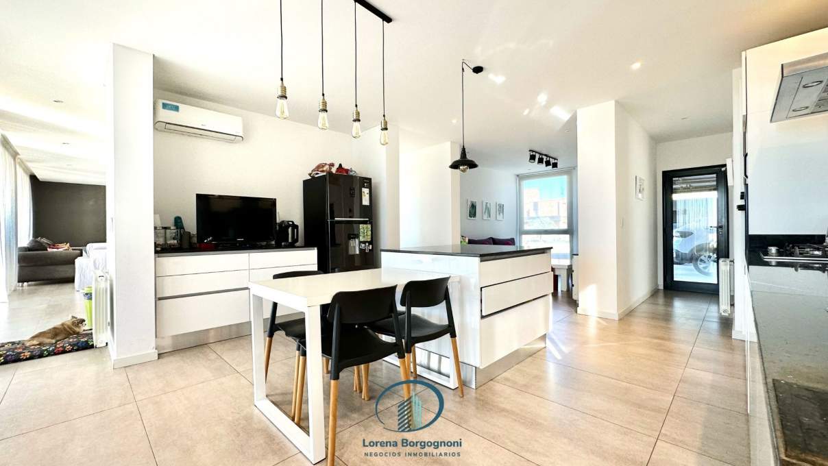 CASA EN VENTA COUNTRY LA CASCADA 3D 4B C PILETA