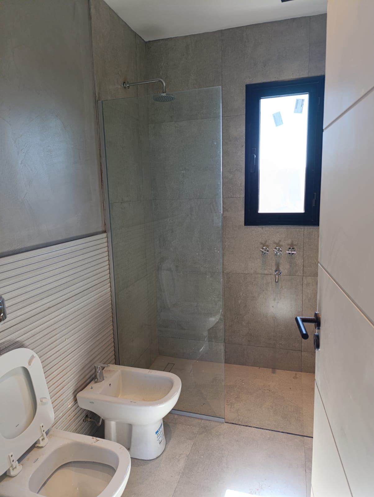CASA EN VENTA CUESTAS DE MANANTIALES 2D 2B - PROPIEDAD EN PB