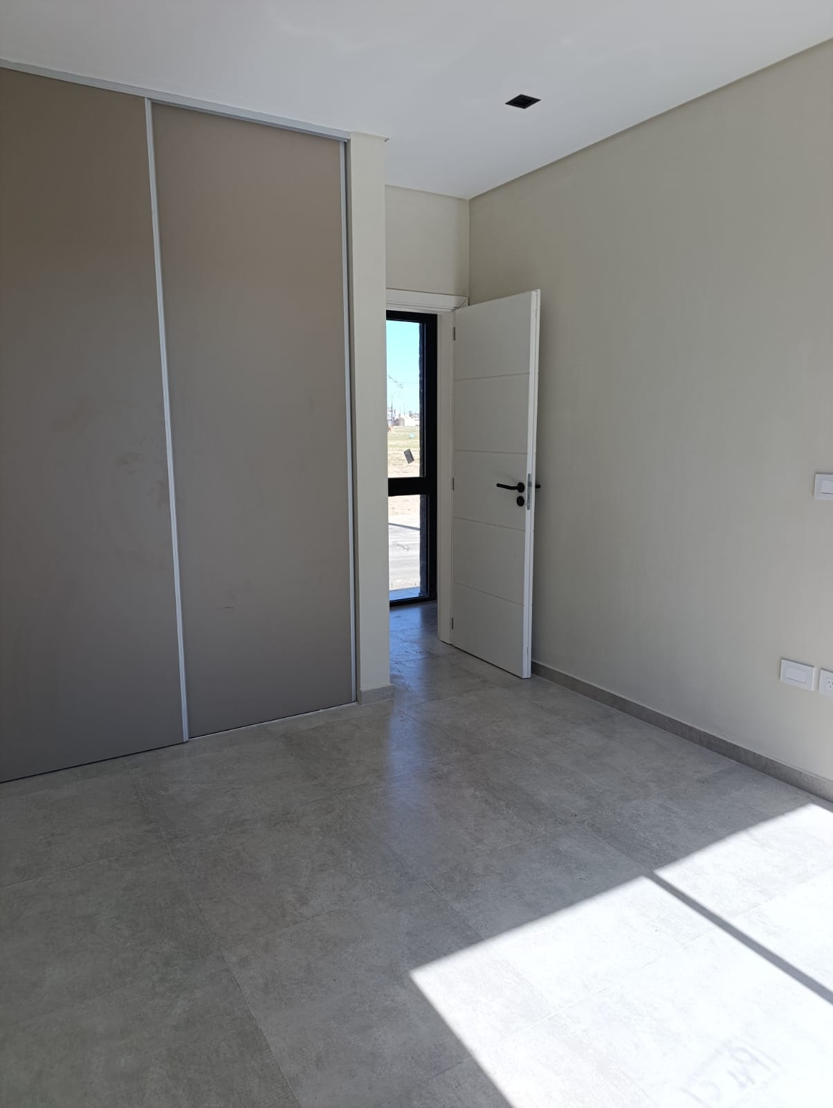 CASA EN VENTA CUESTAS DE MANANTIALES 2D 2B - PROPIEDAD EN PB