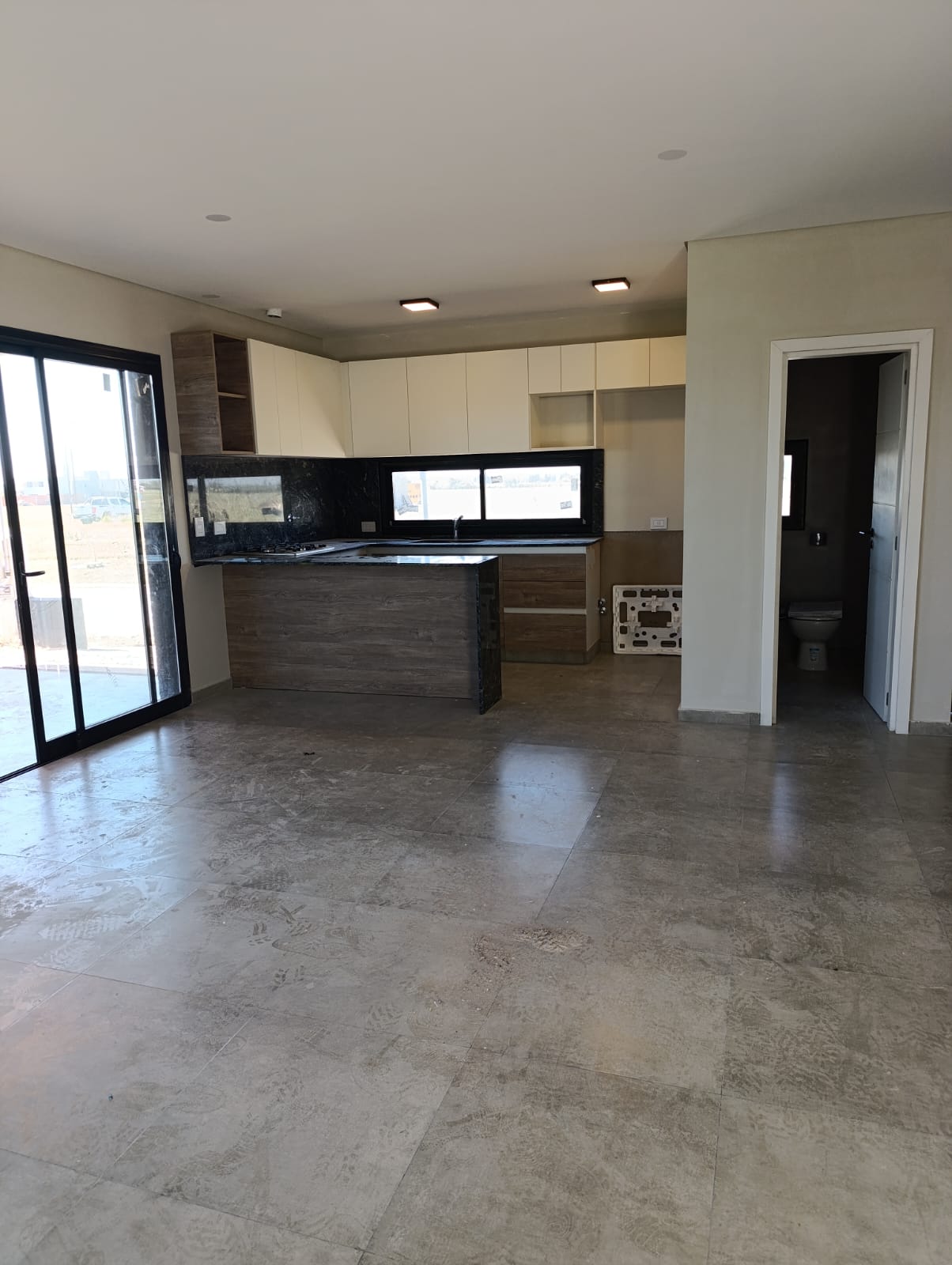 CASA EN VENTA CUESTAS DE MANANTIALES 2D 2B - PROPIEDAD EN PB