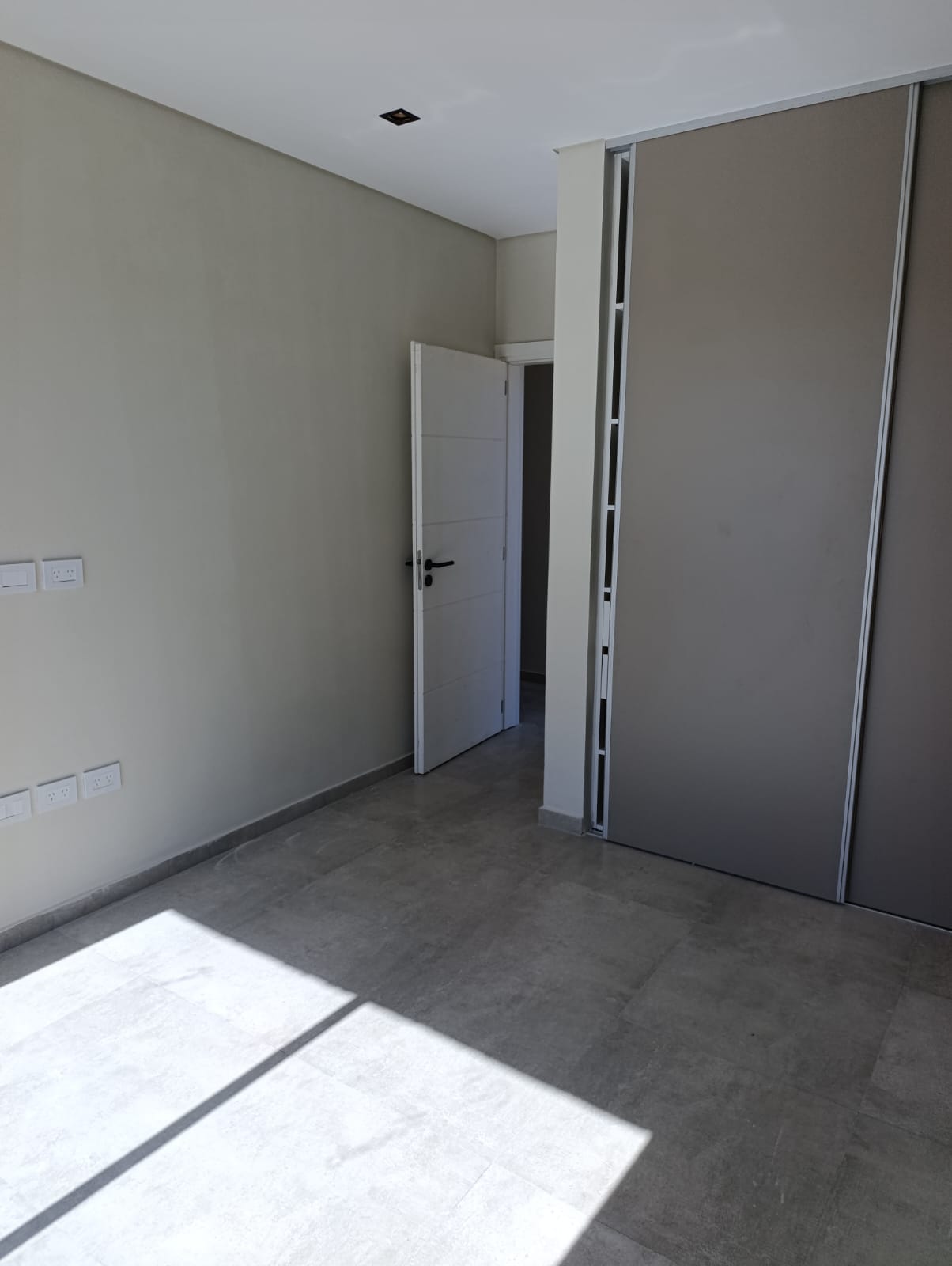 CASA EN VENTA CUESTAS DE MANANTIALES 2D 2B - PROPIEDAD EN PB