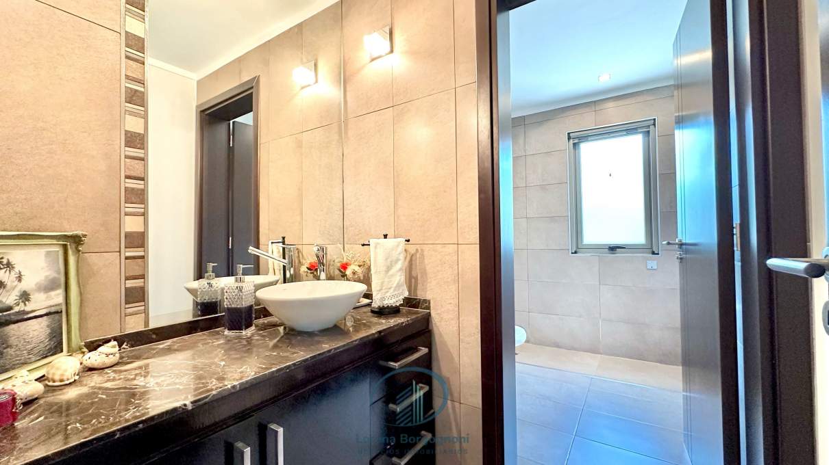 Casa en VENTA en Manantiales Country 3 dormitorios con Pileta y  Quincho