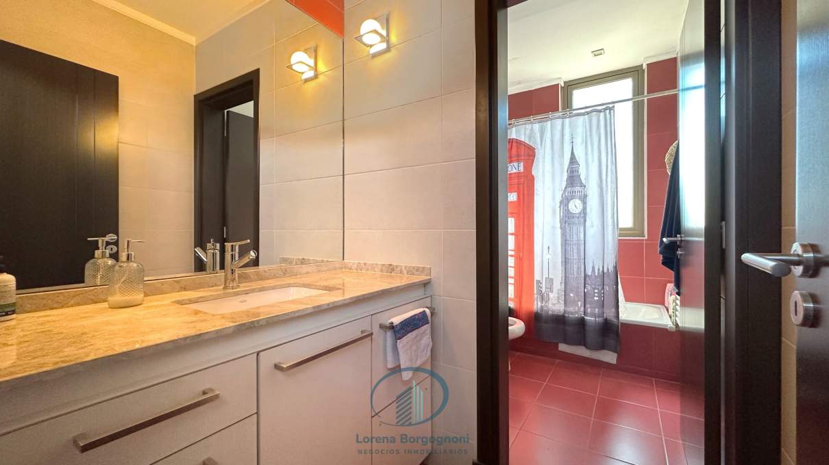 Casa en VENTA en Manantiales Country 3 dormitorios con Pileta y  Quincho