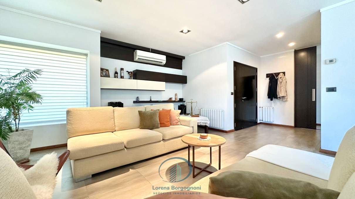 Casa en VENTA en Manantiales Country 3 dormitorios con Pileta y  Quincho