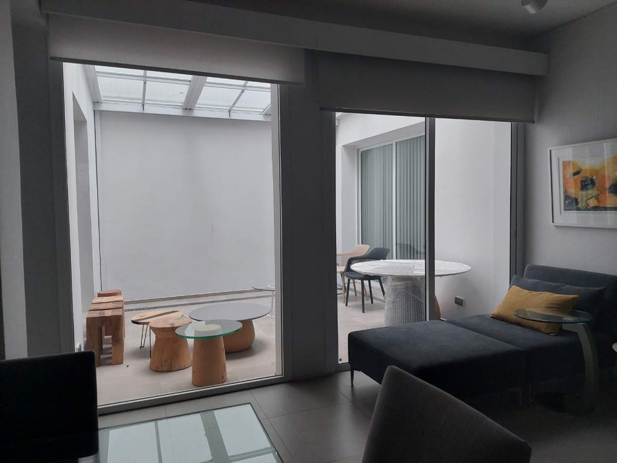 CASA MODERNA DE CATEGORIA - CENTRO - 6D-5B - 3 NIVELES