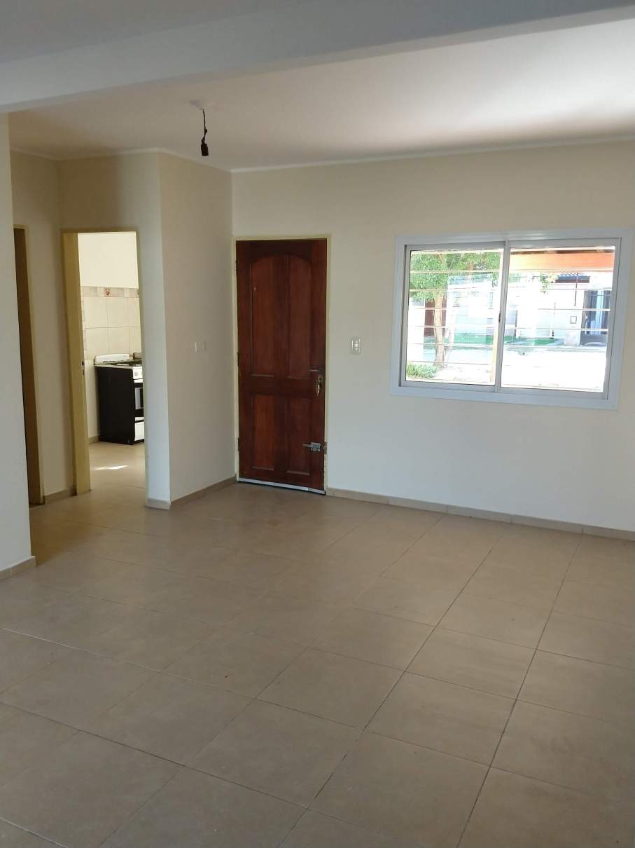 OPORTUNIDAD VENDEMOS DUPLEX  2 DORM ESCRITORIO COCH PATIO ESCRITURA