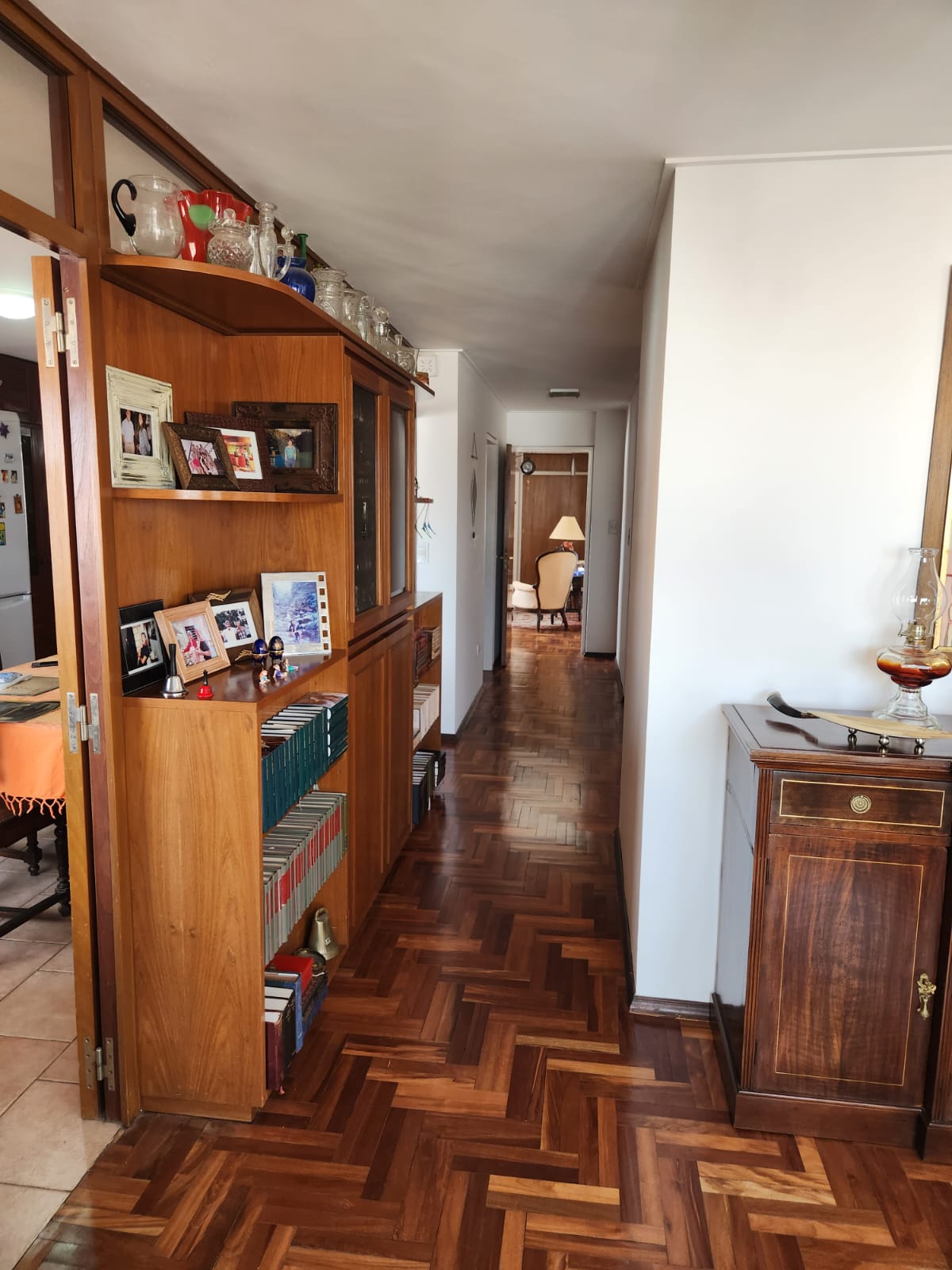 PISO  EN NUEVA CORDOBA 4 DORMITORIOS Y 4 BAÑOS.