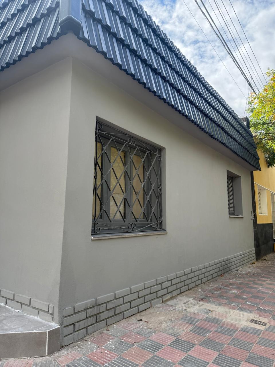 CASA VENTA ALBERDI 2 DOR 2 BAÑOS TODA RECICLADA  A NVA OPORT. Enfermera Clermont 803