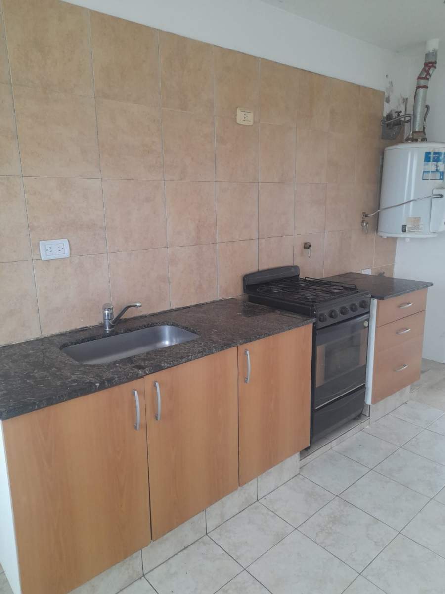 VTA  Lomas de San Martin DPTO 2 dorm  escritorio U$S 59.000