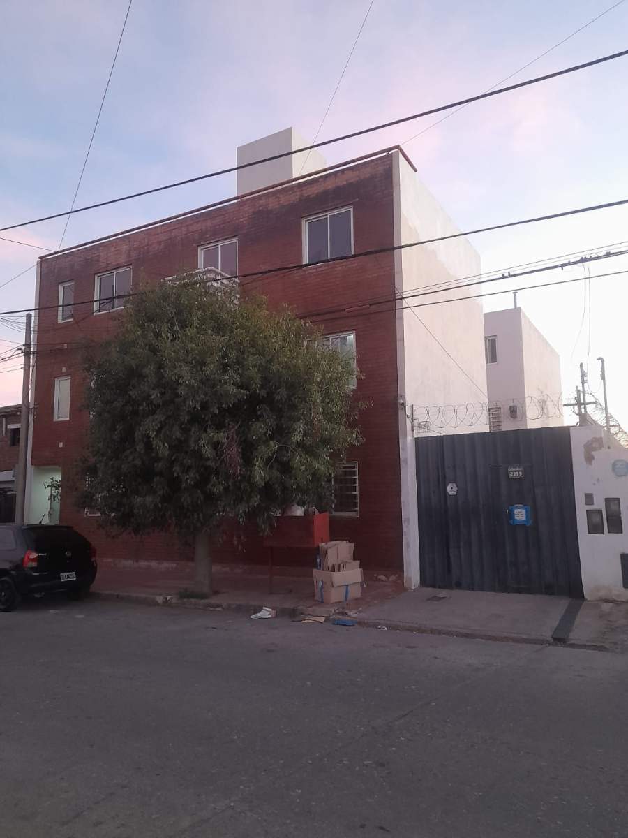 VTA  Lomas de San Martin DPTO 2 dorm  escritorio U$S 59.000