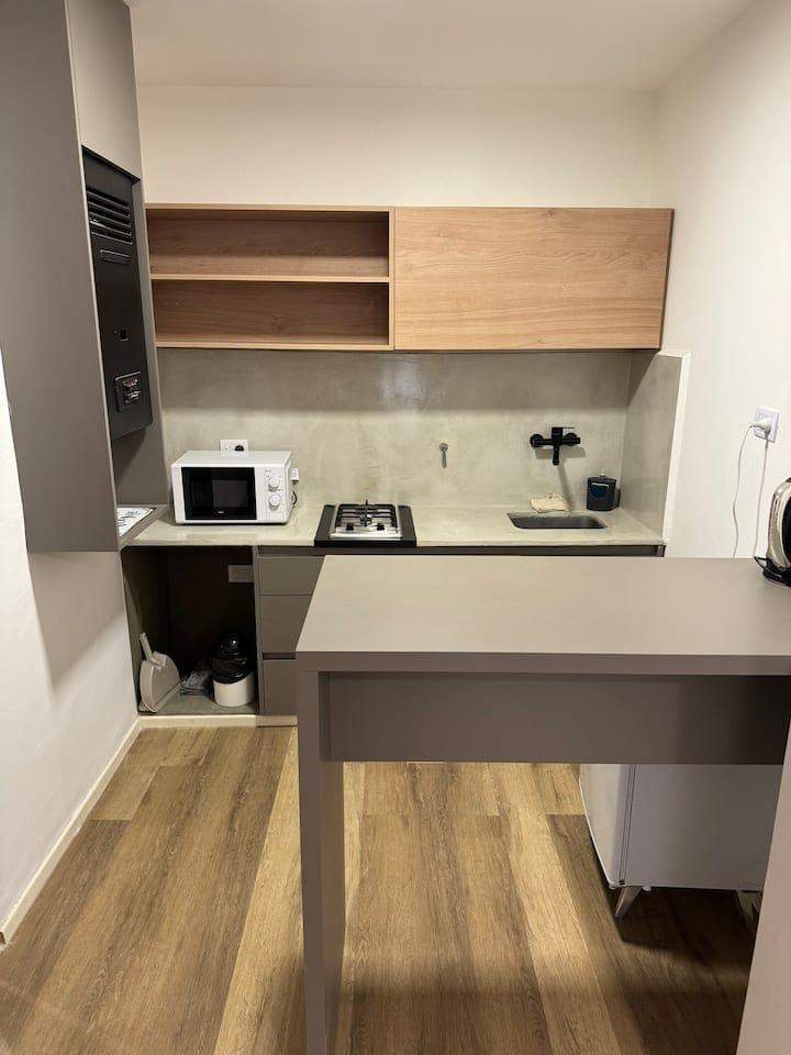 Departamento Amoblado de un dormitorio en Zona Centro. Diseño y Funcionalidad!
