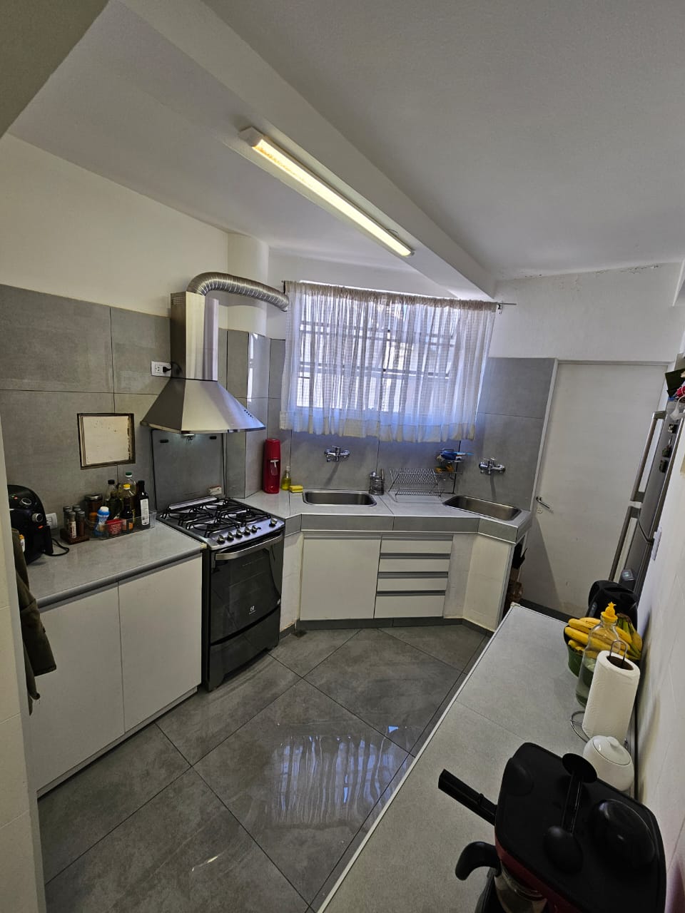 SEMIPISO EN VENTA - 3 DORMITORIOS- CENTRO