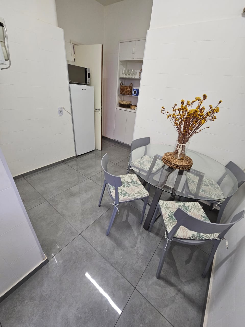 SEMIPISO EN VENTA - 3 DORMITORIOS- CENTRO