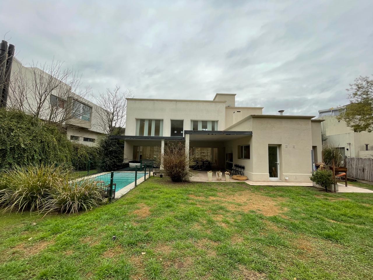 Casa en alquiler Country Estancia Q2 Mendiolaza