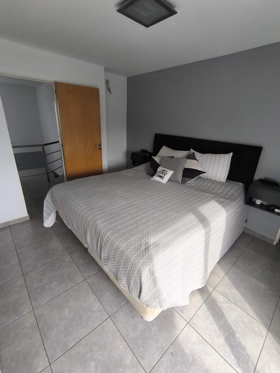 VENTA DEPTO TIPO DUPLEX B ALBERDI 3 DORMITORIOS