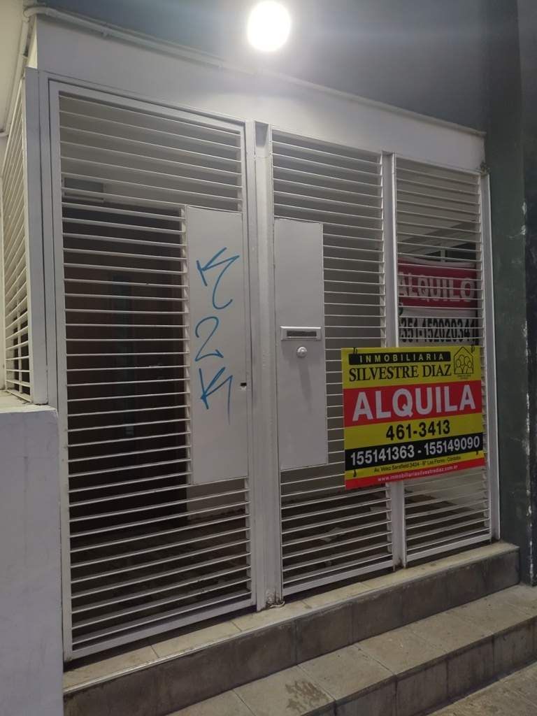 DEPARTAMENTO UBICADO EN CALLE CORONEL OLMEDO NRO. 442 PB A BARRIO CENTRO