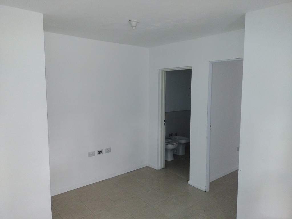 DEPARTAMENTO UBICADO EN CALLE CORONEL OLMEDO NRO. 442 PB A BARRIO CENTRO