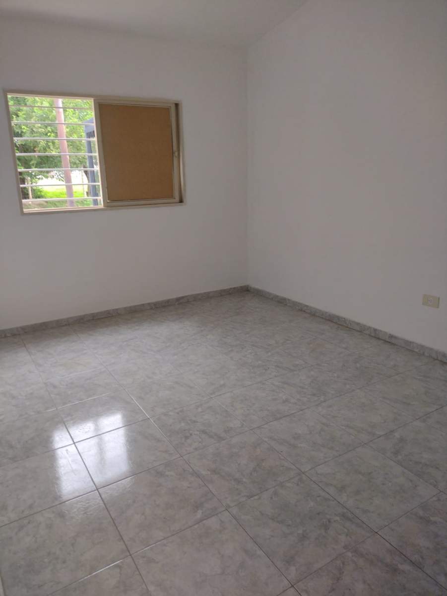 CASA EN ALQUILER EN CALLE PUBLICA 1 6828 CASA 27 HORIZONTE B LILI BENITEZ QUINTAS II  LOS BOULEVARES