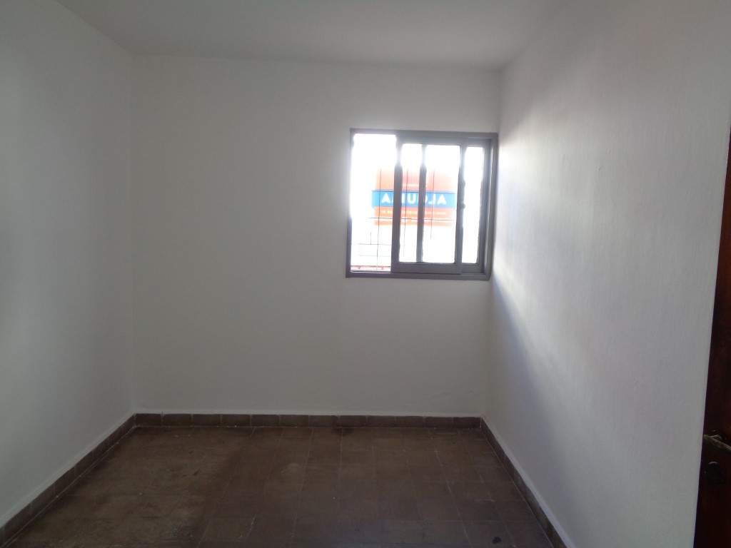 Barrio Villa Cabrera - Departamento Externo de 1 Dormitorio, Amplio y Luminoso con Patio de Uso Exclusivo, Impuestos Bajos y Sin Expensas