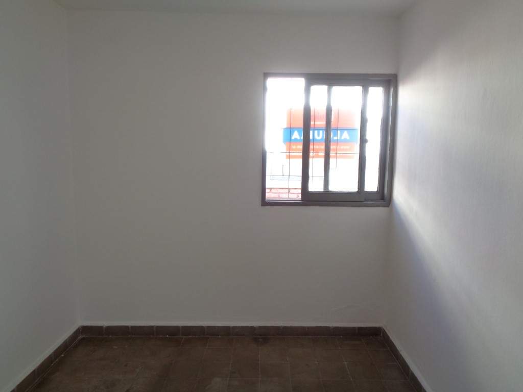 Barrio Villa Cabrera - Departamento Externo de 1 Dormitorio, Amplio y Luminoso con Patio de Uso Exclusivo, Impuestos Bajos y Sin Expensas