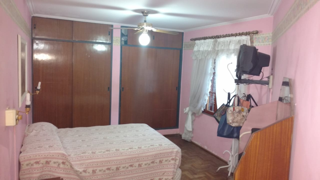 CASA 3 DORMITORIOS. PADRE CALRET U$S 185.000