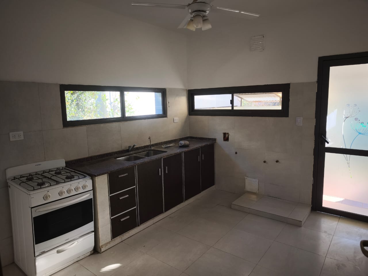 Casa. 2 dorm. 2 baños. Vista a las sierras. La Estanzuela (La Calera)