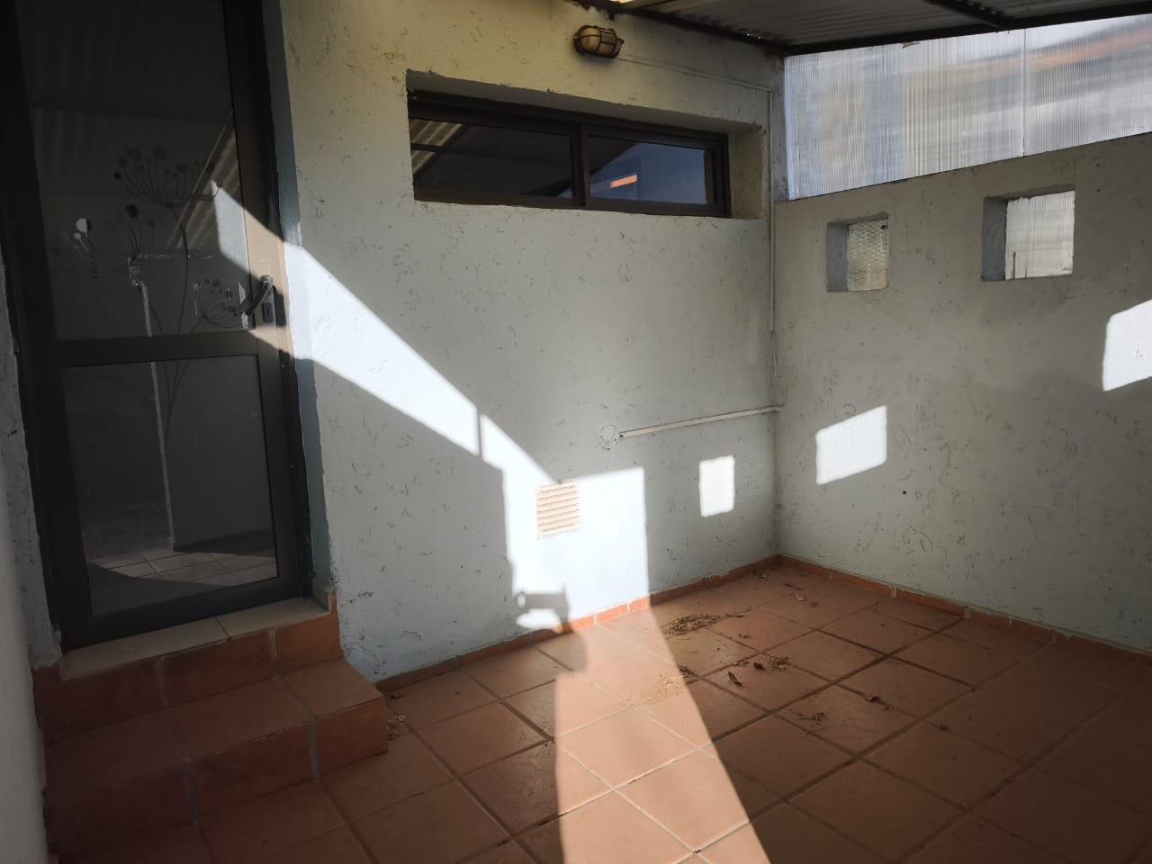 Casa. 2 dorm. 2 baños. Vista a las sierras. La Estanzuela (La Calera)
