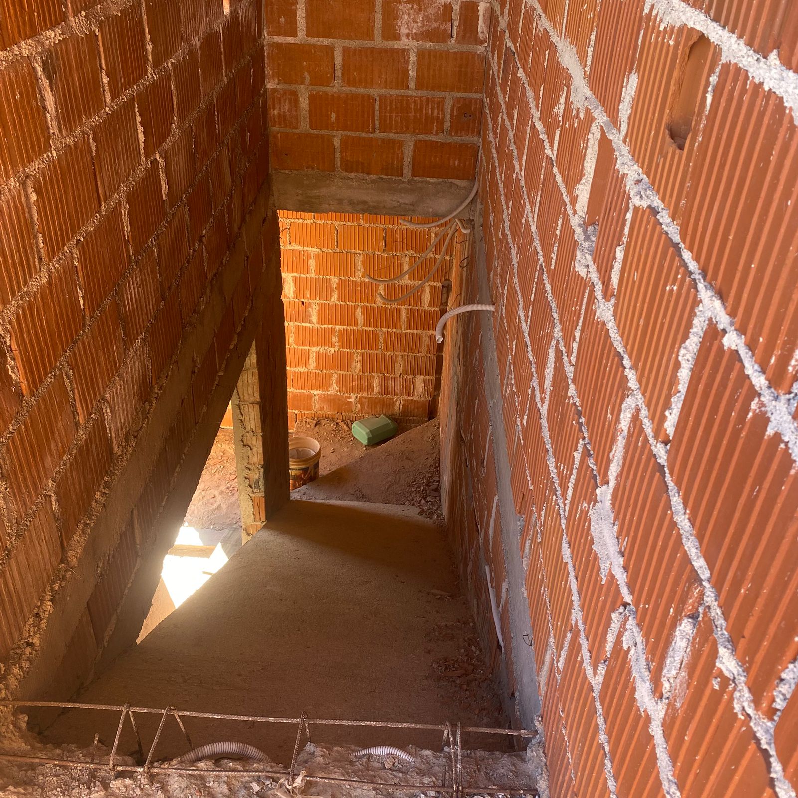 DUPLEX CUESTAS DE MANANTIALES 2D 2B - ATENCION DESARROLLISTAS