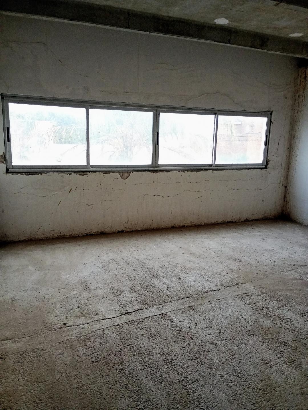 IMPORTANTE LOCAL 500M2  OFICINAS  DEPARTAMENTO - SOBRE AVENIDA COMERCIAL ZCERRO