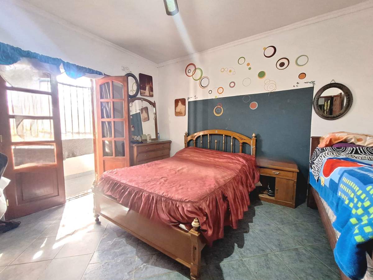 VENTA CASA CRISOL SUR 4 DORM COCHERA APTA CRÉDITO