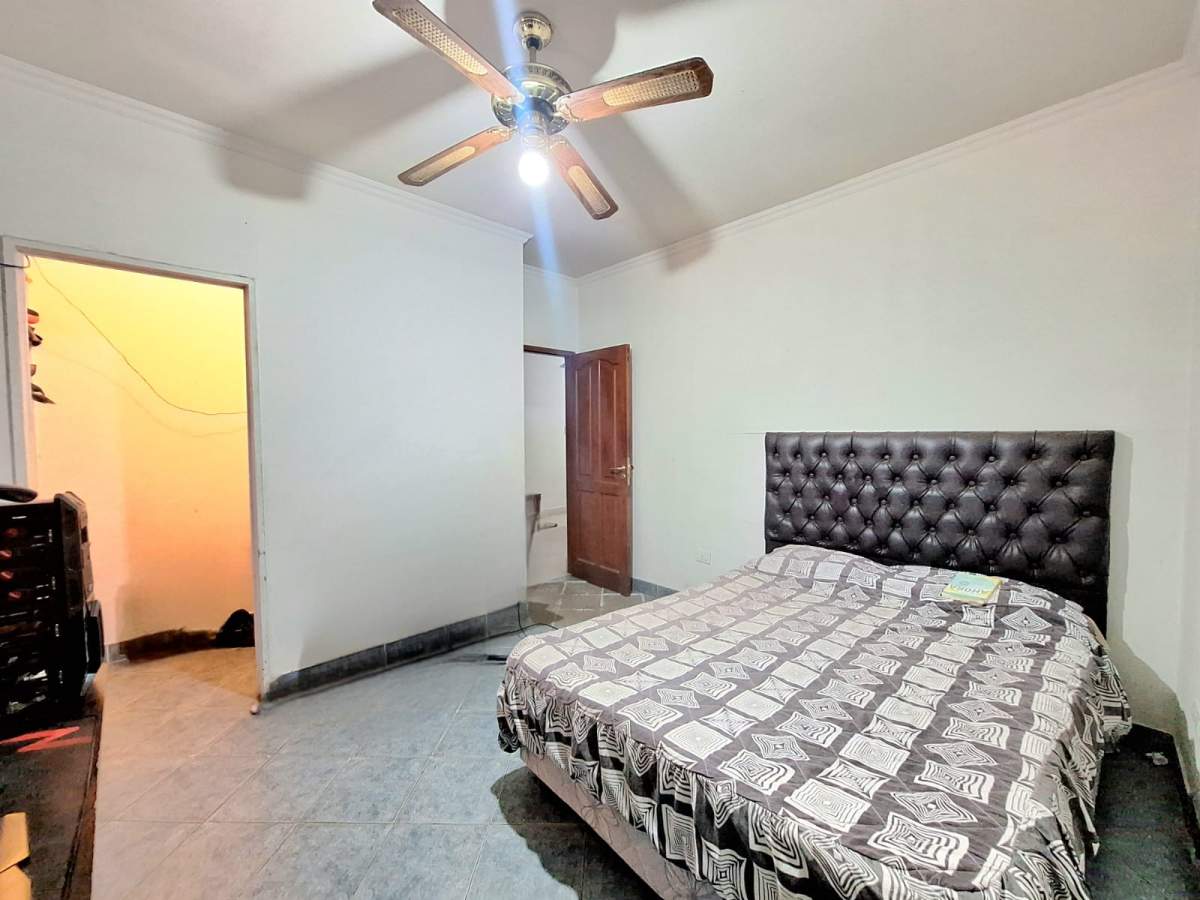 VENTA CASA CRISOL SUR 4 DORM COCHERA APTA CRÉDITO