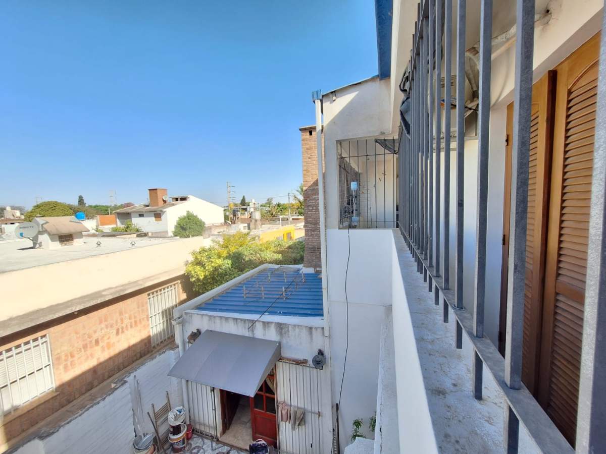 VENTA CASA CRISOL SUR 4 DORM COCHERA APTA CRÉDITO