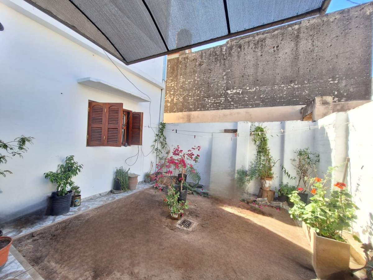 VENTA CASA CRISOL SUR 4 DORM COCHERA APTA CRÉDITO