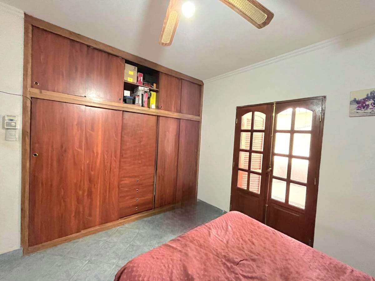 VENTA CASA CRISOL SUR 4 DORM COCHERA APTA CRÉDITO