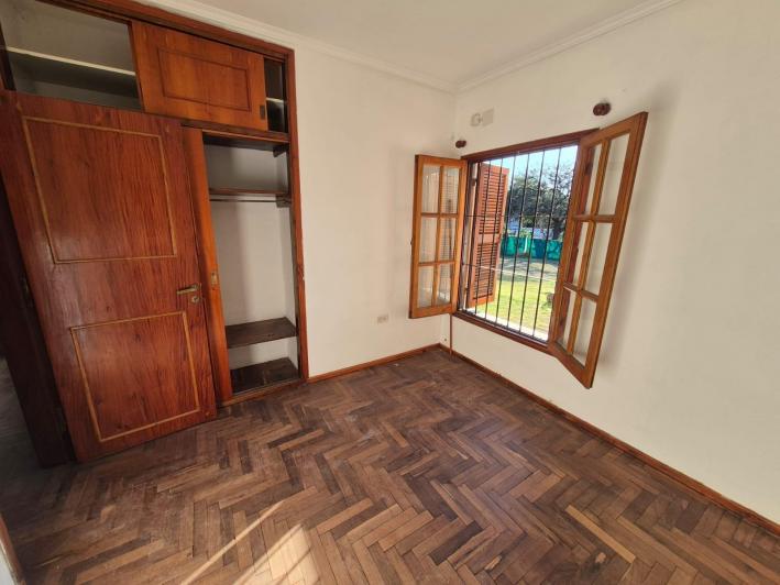 Alquiler Villa Allende Golf casa cuatro dormitorios pileta parque