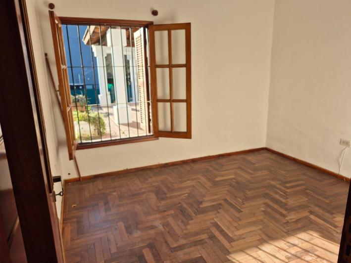 Alquiler Villa Allende Golf casa cuatro dormitorios pileta parque