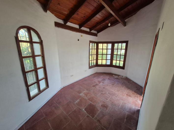 Alquiler Villa Allende Golf casa cuatro dormitorios pileta parque