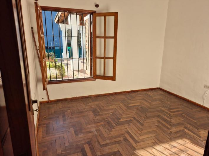 Alquiler Villa Allende Golf casa cuatro dormitorios pileta parque