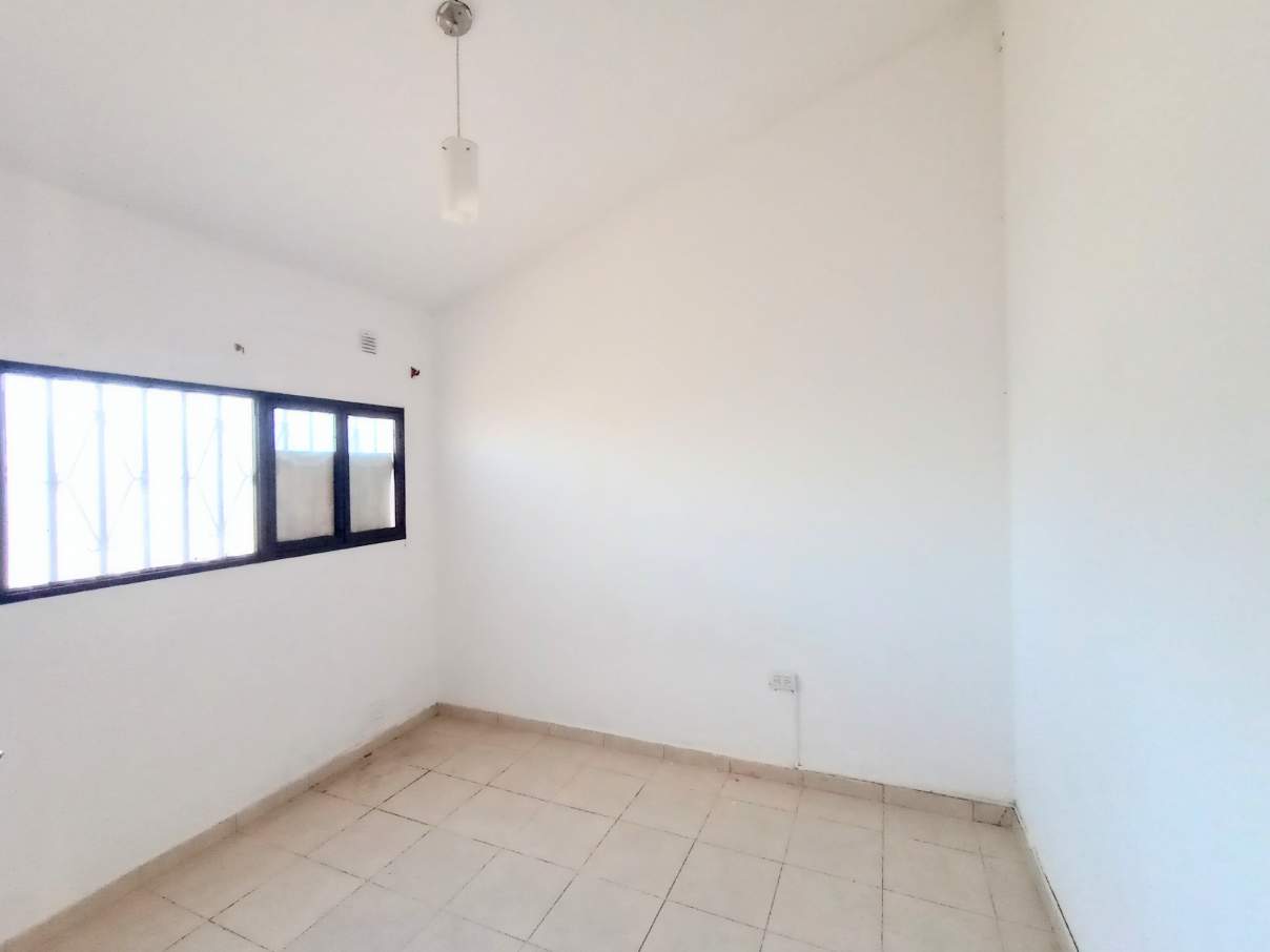 EN VENTA CASA DE DOS DORMITORIOS BANDA NORTE APTO CRÉDITO HIPOTECARIO BANCO NACION (APROBADO)