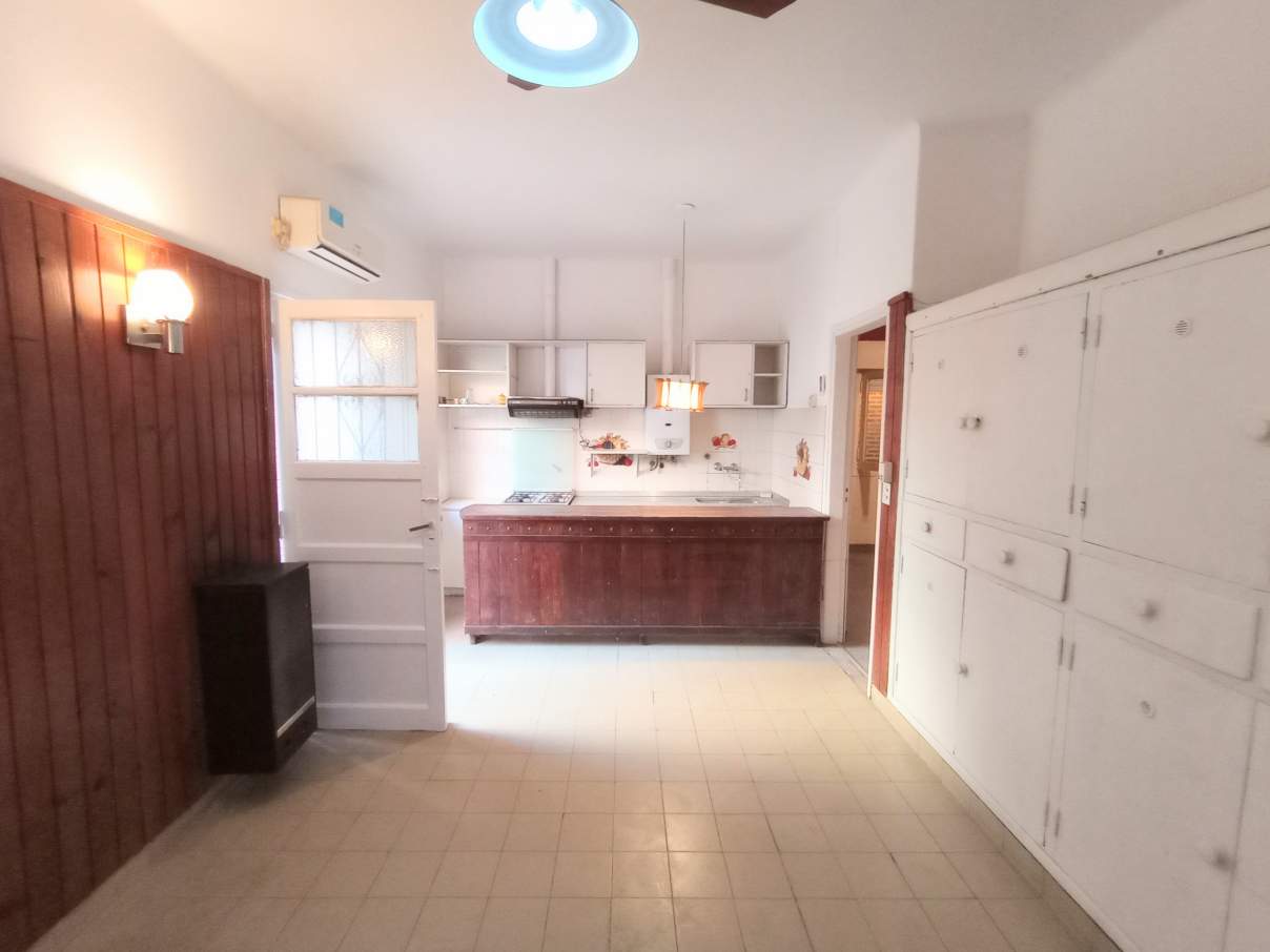 EN VENTA CASA DE 4 DORMITORIOS SECTOR CENTRO RIO CUARTO