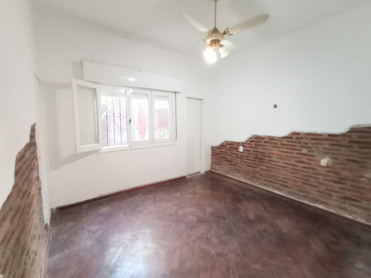 EN VENTA CASA DE 4 DORMITORIOS SECTOR CENTRO RIO CUARTO