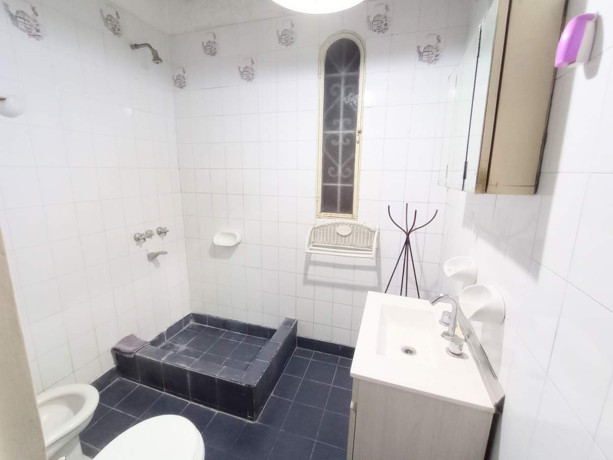EN VENTA CASA DE 4 DORMITORIOS SECTOR CENTRO RIO CUARTO